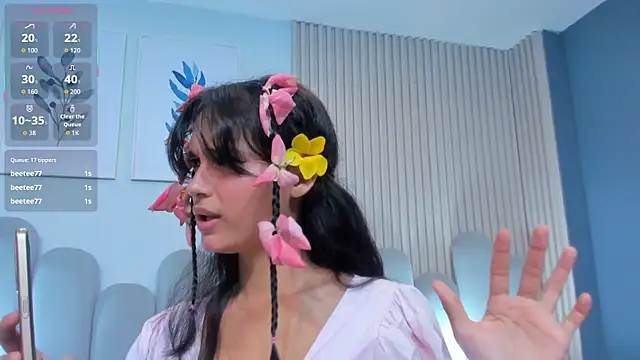 luly_dreams webcam
