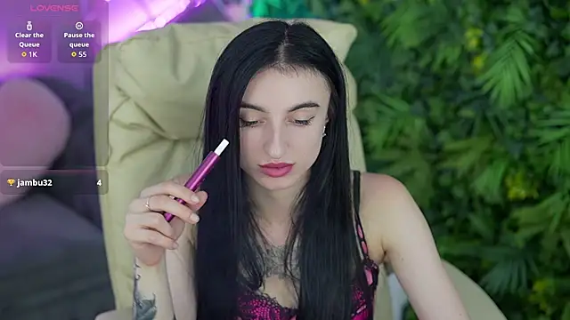 EmilyyMoon webcam