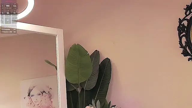 Lorabigass live cam