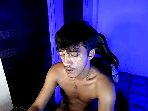 Spicy_RowyCam webcam
