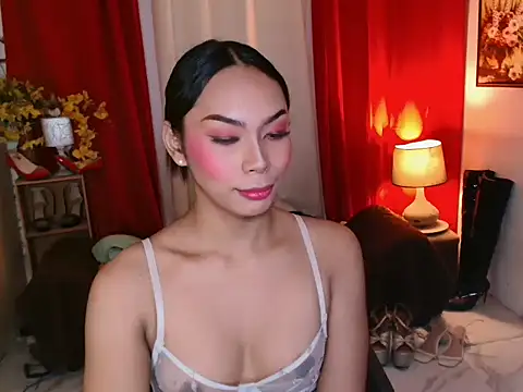 kylieEmparado webcam