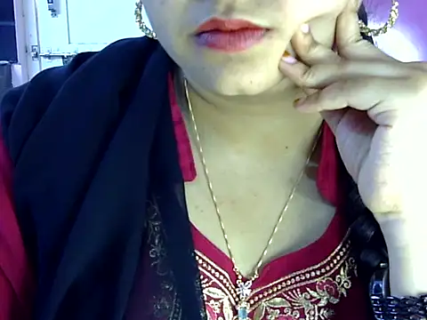 Cute_Aliyaa webcam