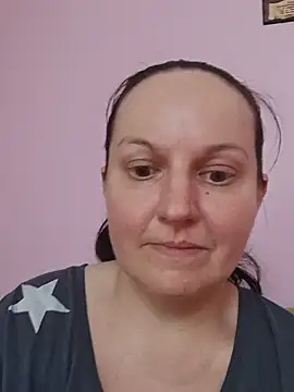 BustyLadyAlma webcam