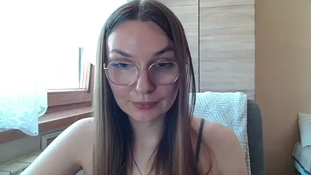 LooveELLYx webcam