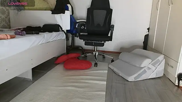 MissValday webcam
