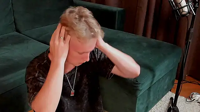SweetBoyAlexx webcam