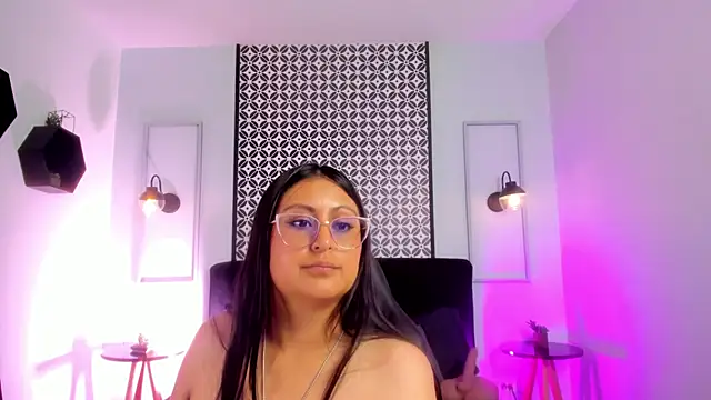 Amber_gold_ webcam