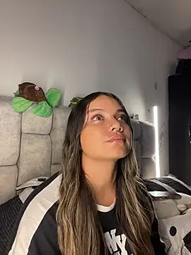 annylopezzz_ - AnnyLopezzz_'s free webcam - UK Sex Cams