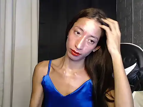 ValeriaSexyHotAssHugeCock live cam on StripChat