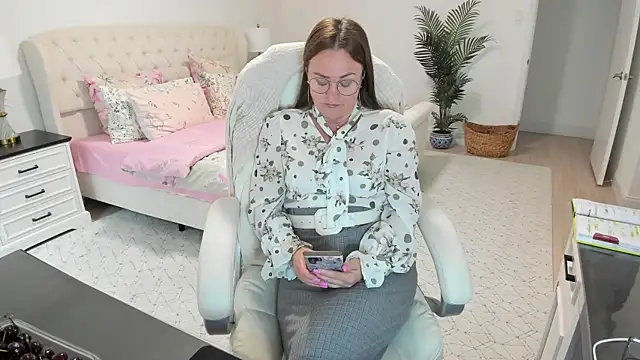 Vika73 webcam