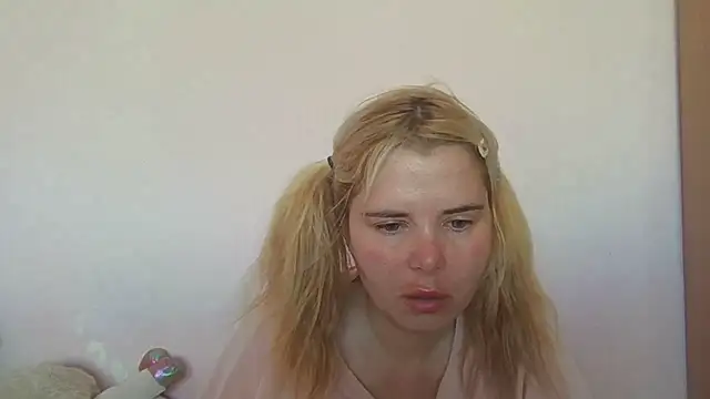 HornyElena webcam