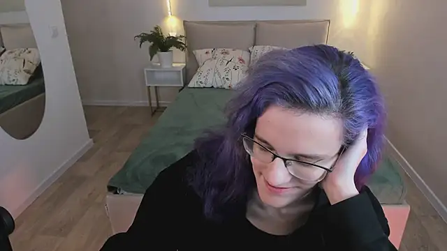 AuraLaunni webcam