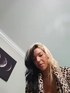 lil_jiggly webcam