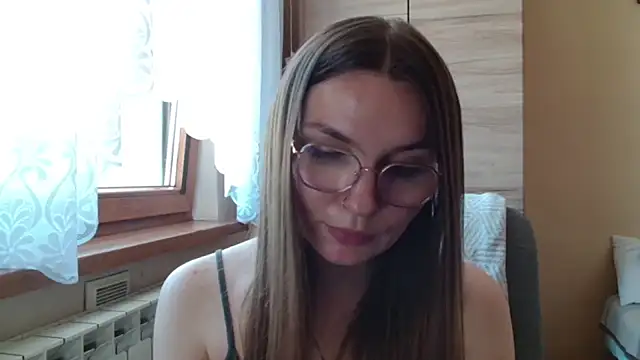 LooveELLYx webcam