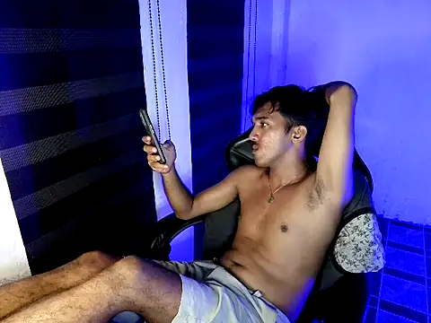 spicy_rowycam (M young) - Fully Naked