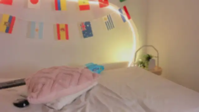katiepeach_ webcam