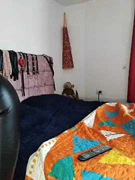 AmelieMartinez webcam