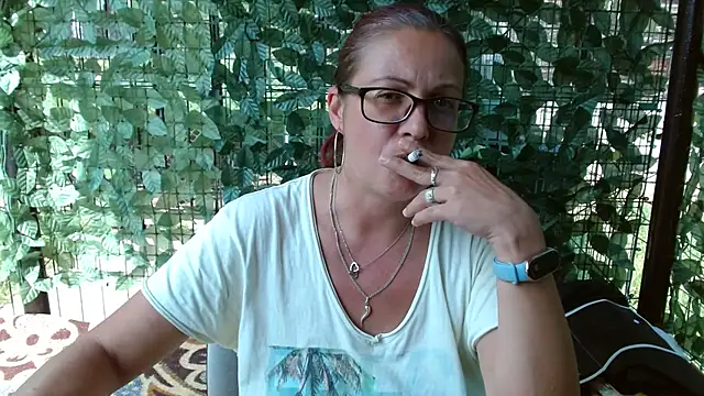 LadyHellene webcam
