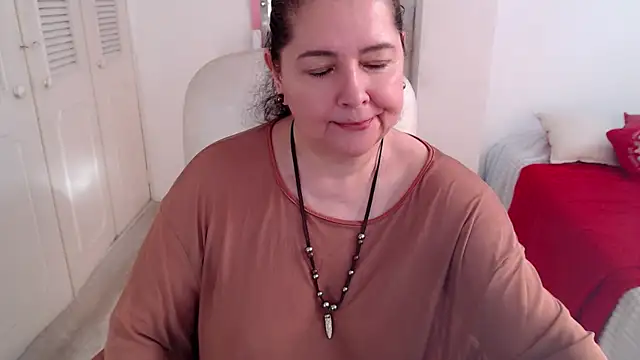 leonela_69 webcam