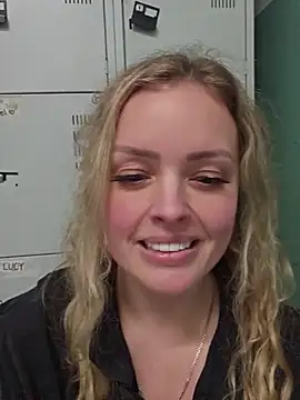 Bridgette03 live sex cam