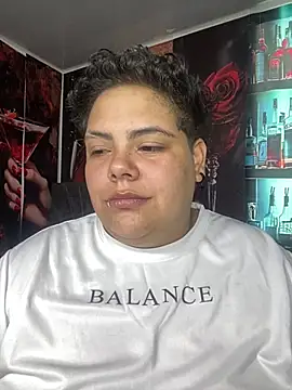 Hailey_Curvy webcam