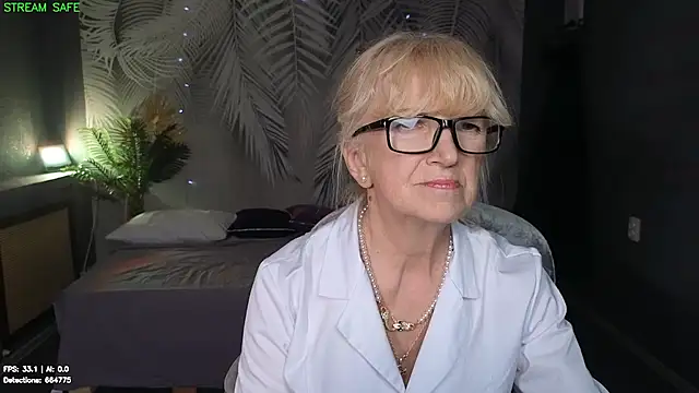 Dr_Mireille webcam