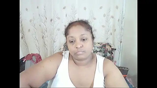 Indiantasha live cam on StripChat