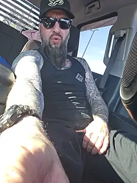 Beardedtattood webcam
