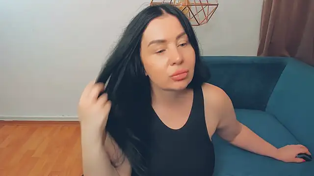 BrilliantGirll live cam on StripChat