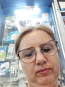 LustyyX live cam on StripChat