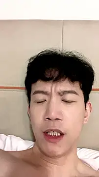 CouplingCry webcam
