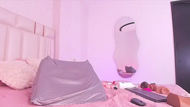 mia_velvett_ webcam