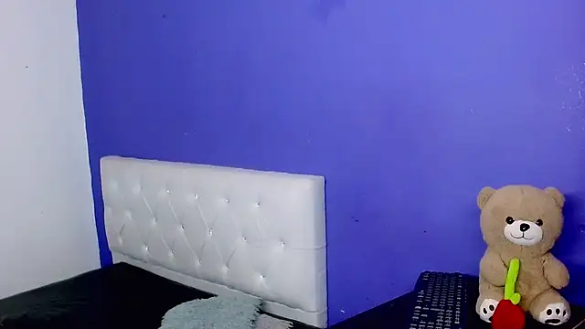 Angel_foxc13 webcam