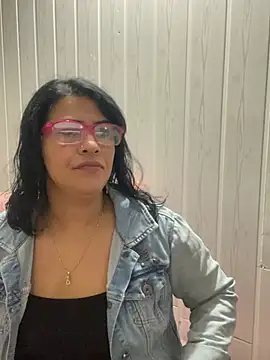 Selin_Sweet9 live cam on StripChat