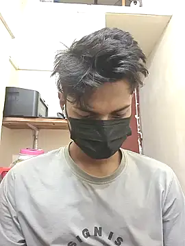 crish09 live cam on StripChat