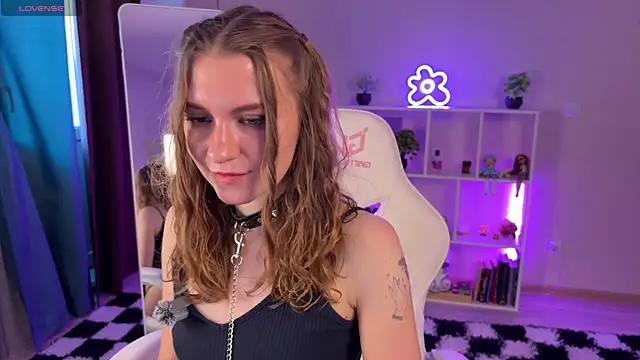 KellySunn live cam on StripChat
