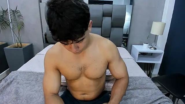 charlie___musk (M twink) - Let´s cum together!