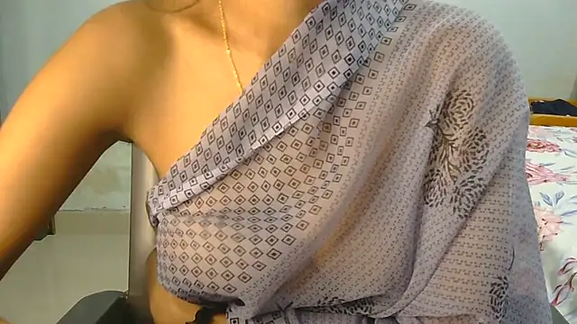 Aarti_misty71 webcam