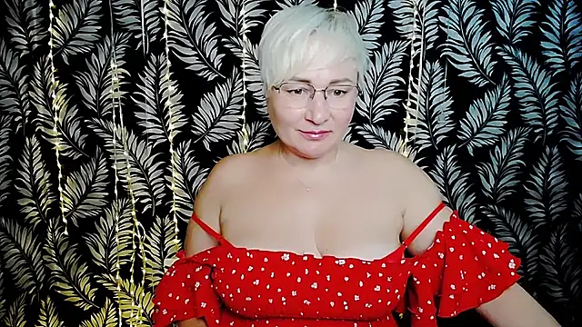 Olivia_playful webcam