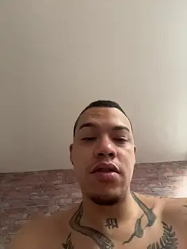 AlphaMasterXxx webcam
