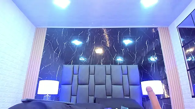 BustyGlow webcam
