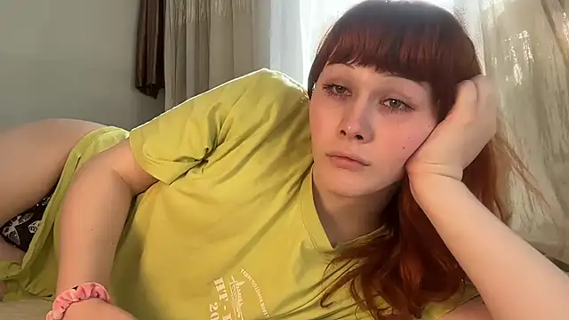 AlexaGudz webcam