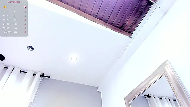 _Alice08_ webcam