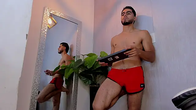 Markos_Miles webcam