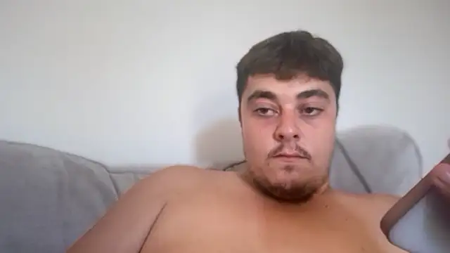 YoungHornyCum_xoxo webcam