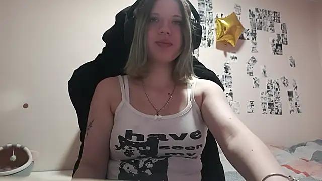 ViolettaCatechini webcam