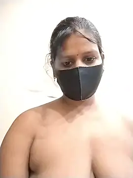 Nakedgirl07