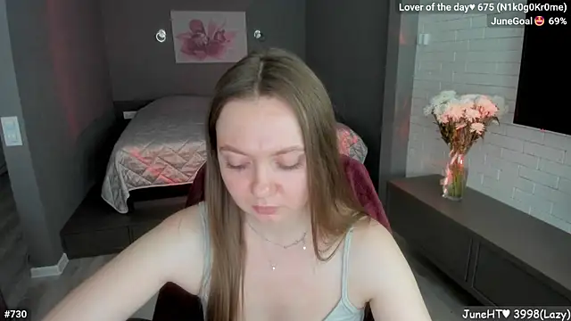 LizaGost live cam on StripChat