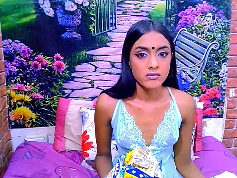 IndianPretty14u2Luv webcam