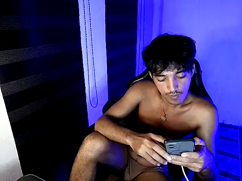 Spicy_RowyCam webcam